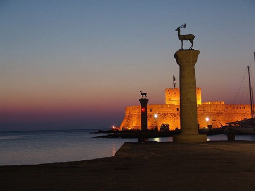 Ellenica - Porto Mandraki